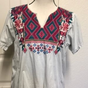 Johnny Was xs Euc shirt with embroidery